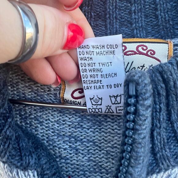 Y2K Heirloom Collectibles Winter Christmas Penguins Icicles Snow Cardigan MEDIUM - Picture 5 of 8